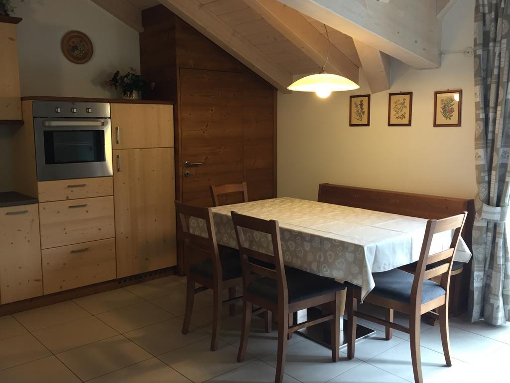 Appartamenti Clelia Pellizzano Esterno foto